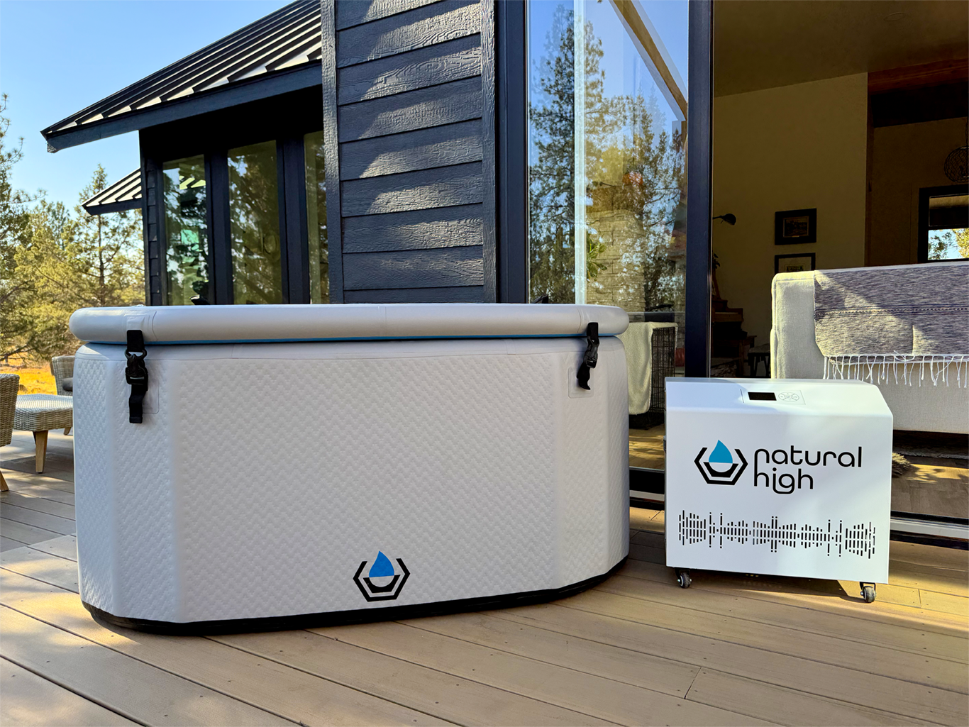 Natural High™ Extreme Experience Inflatable Hot & Cold Tub