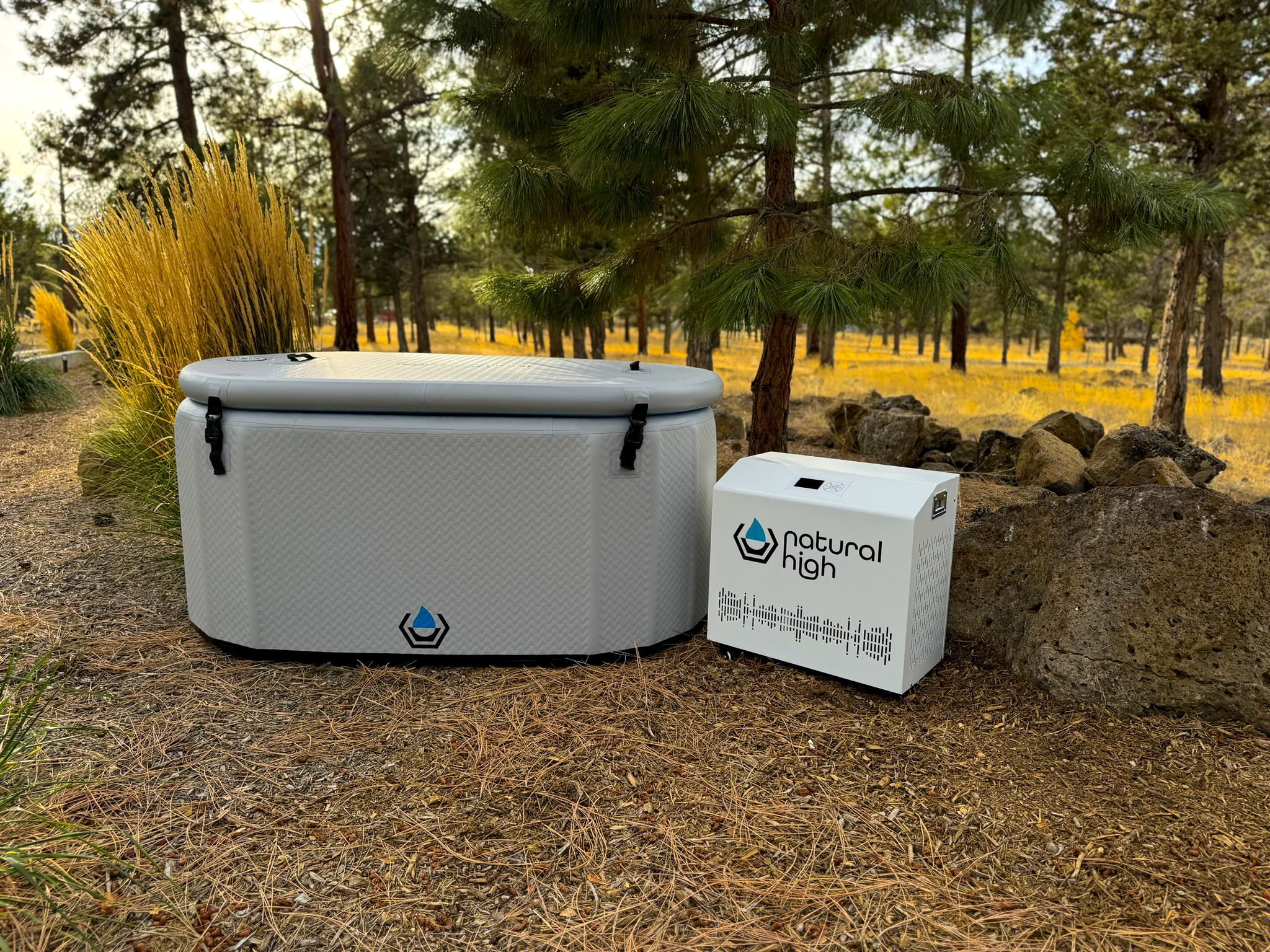 Natural High™ Extreme Experience Inflatable Hot & Cold Tub