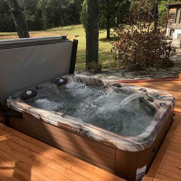 5-Person Pioneer Hot Tub